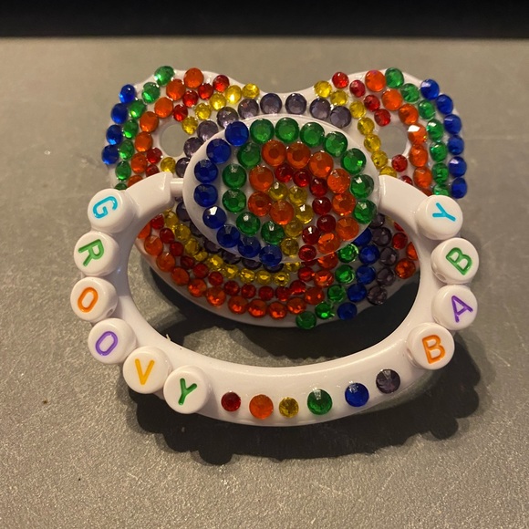 Meet your Posher, Ritz - Picture 3 of 6